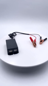 Adaptor Charger HP Darurat Pasang Ke AKI Motor Mobil Universal 4 USB Sambungan Charger Casan HP ke Aki Motor