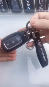 Ốp Chìa Khóa Xe Hyundai Accent Elantra Custin 2023 2024 Hợp Kim Cao Cấp Phối Da 4 Màu Tùy Chọn