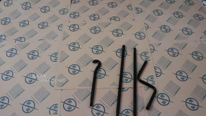 Pemutar Dongkrak Mobil Warna Hitam 110 cm Set 4 Pcs