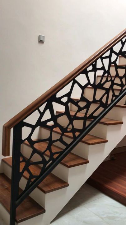 Railing tangga motif dengan konsep minimalis | Lazada Indonesia