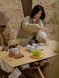 เตาปิกนิกแบบพกพา เตาตั้งแคมป์การ์ด เตาแก๊สกลางแจ้ง บาร์บีคิว อุปกรณ์เตามือกำลังกาย 1 ชุด กระดูกๆ สำหรับครัวเดินป่า ถูกพัฒนาด้วยเทคโนโลยีสวยฉันกับ เตาผู้ชาย