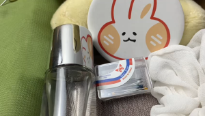 Hampers Hijab Segi Empat: Kado Jilbab Hadiah Kado Ulang Tahun Cewe Lengkap