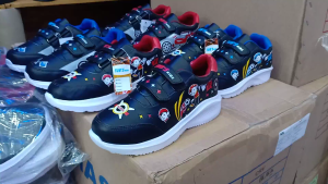 Sepatu Murah & Nyaman untuk Anak Laki-Laki Usia PAUD, TK & SD