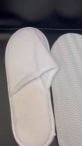 slippers รองเท้าสลิปเปอร์สีขาวเกรดโรงแรม  สปา ร้านเสริมสวย ใส่นุ่ม ใส่สบาย แบบเปิดหน้าเท้ากับปิดหน้าเท้า คู่ใหญ่ ขายปลีก