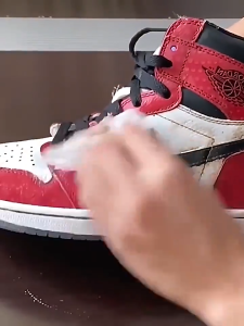 Tisu Basah Pembersih Sepatu Isi 12 Pcs - Shoe Wipe Cleaner