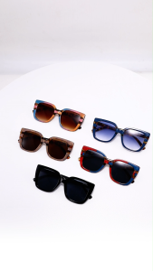 Square Frame Sunglasses Driving Sunglasses Cycling Glasses Anti-UV Sunglasses Mens And Womens Trendy Glasses
