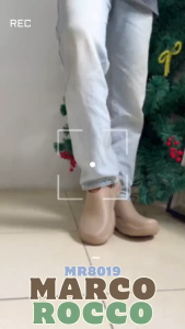 Marco Rocco รองเท้าแตะผู้ชาย รองเท้าหัวโตแฟชั่น ลำลอง กันลื่นและทนทาน ส้นหนา 5ซม รองเท้านิ่มเหมือนเหยียบอึ เบาสบายMR8019
