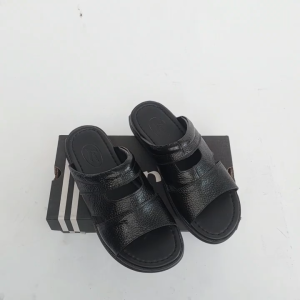 Zeintin - Sandal Selop Pria Bahan Kulit Sapi Asli Full Hitam Sandal Pria Kekinian Kuat Tahan Lama
