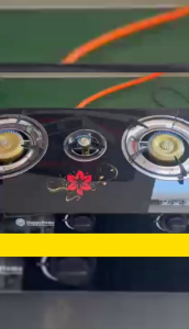 เตาแก๊สแบบ 3 หัวเตา 3 gas stove เตาแก๊ส เตาแก๊สสเเตนเลส ทำความสะอาดง่าย ทนความร้อนได้ดีและทนทาน กระจายความร้อนอย่างทั่วถึง