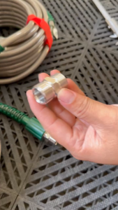 Khớp nối inoxđầu nối dây ren 22mm.Dùng nối dây máy rửa xe. nguyên chất.Chịu áp cao