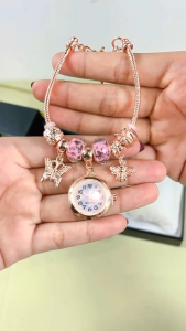 Jam Tangan Gelang Wanita Titanium Modis Perhiasan Display Quartz Lengkap Liontin Mewah