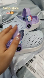 โปรใหม่ซื้อ 1แถมตุ๊กตา 2 รองเท้าเเตะเด็ก Crocs Kids ไซร้ 25 ถึง 35 ผลิตจากยางอย่างดี