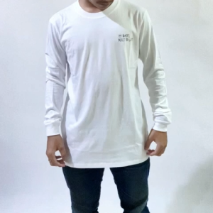 WHSTL T-Shirt Lengan Panjang Putih: Bahan Katun Berkualitas Tinggi