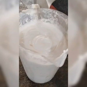 Emulsi Silikon Asli: Solusi Poles Ban & Body Wax Timbang Kiloan