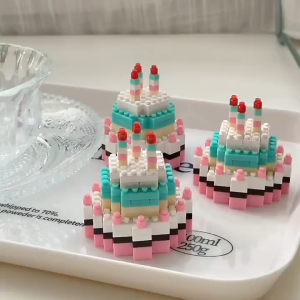 Mainan Blok Bangunan Hadiah Ulang Tahun Kue KecilNano Block Cake Gift BoxMainan Blok Balok Susun Mini Cake