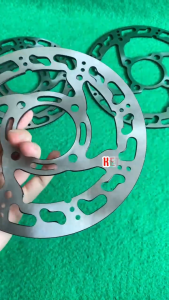 Piringan cakram depan datar 4mm 4 lubang motif coak sunstar Disc brake front 190mm 200mm 220mm Mio Jupiter MX BEAT KARBU INJEKSI SCOOPY KARBU FI  SPACY VARIO 110 125 KARBU TECHNO XEON MIO SMILE SPORTY JUPITER Z1 MX VEGA ZR VIXION NINJA 150R NOUVO ORIGINAL