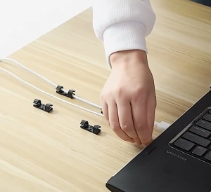 KABEL KLIP Tempel Dinding Meja Kerja Organizer Isi 20 pcs Untuk Merapikan Kabel USB Charger Hp Colokan Listrik dan Lan Internet