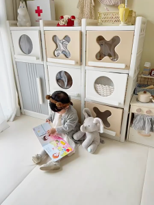 Tủ đựng đồ quần áo đồ chơi trẻ sơ sinh CUTES mẫu MINIS đầy đủ tấm hậu tủ có thanh treo đồ