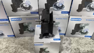 ENGINE MOUNTING DUDUKAN MONTING MESIN FR LH DEPAN KIRI TOYOTA LC DIESEL HDJ80 HDJ 80 1993 1994 1995 1996 1997 1998 1999 2000 2001 12361-17040 ORIGINAL MERK BENSCO ASLI