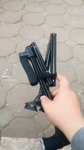 Gậy chống cho người già gậy chống trượt gậy batoong kết hợp đèn pin và tay vịn phụ