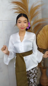 Setelan Kebaya Metalic Silk Leona Kartini dan Bawahan Kamen Jadi Songket Batik Stretch Selendang Modern Bali