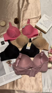 เสื้อชั้นในผู้หญิง ปักลายลูกไม้ คัพB เสื้อในไร้โครงดันทรง ฟองบาง 3ตะขอ ผ้าระบายอากาศ เก็บข้างเนื้อ สายปรับได้[36-42]