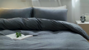 ผ้าปูที่นอน 1ผืน 6ฟุต/5ฟุต ผ้าฝ้ายแท้100% คละสี คุมกับที่นอน 10 นิ้ว มีที่รัดมุม ยางรัด4ที่ Fitted sheet