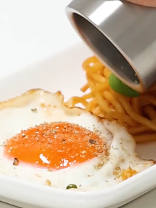 Salt and Pepper Grinder 2 in 1 Manual Stainless Steel Salt Pepper Mills with Adjustable Ceramic Grinding Spice Mill Kitchen Tool