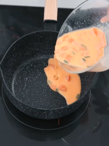 DANLE หม้อ หม้อแคมปิ้ง หม้อเคลือบหินอ่อน กระทะ กะทะ หม้อก๋วยเตี๋ยว สามารถใช้กับเตาแม่เหล็กไฟฟ้า ร่างกาย ขนาด 18-20-22 สม.มินิมาลูก กระทะเคลือบหินอ่อน เช่นกันไม่ติดหม้อ ทำให้บริการสะดวก สำหรับเตาทุกประเภท