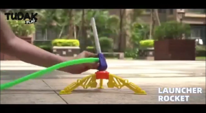 Outdoor Toy Rocket Launcher Chamber Inflatable for Kids Foam Rockets and Sturdy Launcher Stand