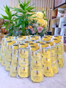 Mặt Nạ Vàng Chiết Xuất Mật Ong Chúa Progloss Gold Capsule Wash Off Mask vỉ 3 hộp