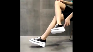 Sepatu Wanita Canvas Bertali Fashion Import Korea Sepatu Sneakers Wanita Hak Tinggi Fashionable Sepatu Casual Sepatu Sport Shoes Sepatu Wanita Terbaru 2024 Sepatu Sekolah Remaja Wanita Sepatu Wanita Hitam