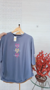 Kaos Oversize & Atasan Wanita: Tren Hijab Lengan 7/8