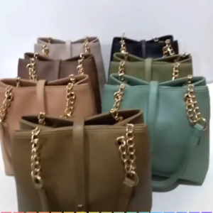Tas Selempang Wanita Rihaga Claudia Elegan dengan Rantai Motif Polos