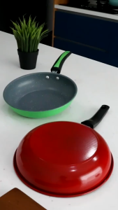 Wajan Penggorengan Anti Lengket Alumuniumi Serbaguna Teflon Menggoreng Menumis