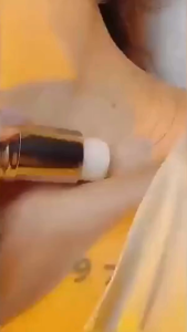 บาล์มน้ำหอมอัดแข็ง น้ำหอมดับกลิ่นกาย แบบพกพา กลิ่นหอมติดทนยาวนาน กลิ่นหอมทุ่งดอกไม้ ให้ฟิวผู้ดี เย้ายวน ชวนหลงไหล มี 5กลิ่นให้เลือก