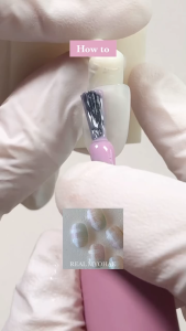 "Real Myohae - Real Bbugle Glitter White 13g " : Nhũ rắc móng tay Hàn quốc của Myohae với ánh trắng lấp lánh tinh tế và sang trọng