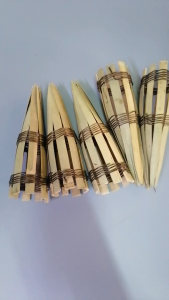 Hôm trúm lươn TRE GIÀ  phi 60 ( đan dây bồng bông )