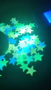 100pcs Fluorescent Glow in the Dark Stars Wall Stickers for Kids Rooms Decoration Livingroom Baby Bedroom Ceiling Home Decor