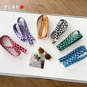 Strap Bag Kualitas Tinggi & Desain Gaya: Pilihan Terbaik untuk Tas Rajut Kecil