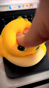 (BBT17) Mainan Squishy Dino Nailong/Mainan pencet Anti stres