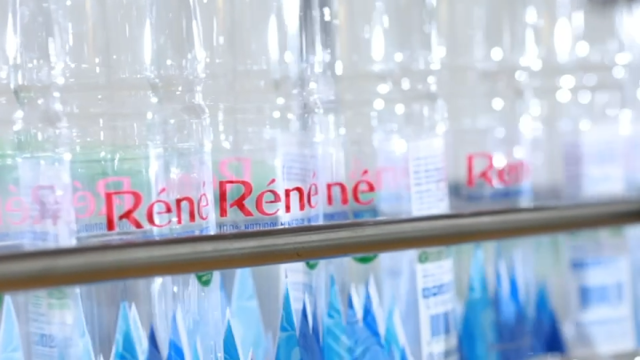 Réné Mineral Water (เรเน่ น้ำแร่ธรรมชาติ) 600มล.X12ขวด/1แพ็ค
