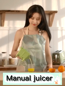 Manual Lemon Juicer: A Compact & Multifunctional Fruit Press