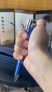 HCM Bật Lửa Khè Xài Gas Hình Cây Viết 2in1 Có Hộp Độc Đáo