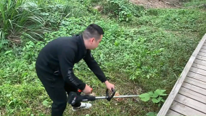 High power lawn mower lithium battery long endurance agricultural weeding machine portable electric new lawn mower