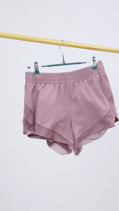 Woman yoga shorts T-shirt running sport shorts quick drying fitness breathable mesh side pocket fake two-piece shorts