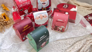 🍊🍊 กล่องของขวัญ กล่องพิมพ์ลาย ใส่ขนม ใส่คุกกี้ หุหิ้ว วันคริสมาส