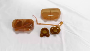 Bevavar 2 in 1 Empeng Bayi Silikon Lembut Round and Flat Free Kotak Dan Rantai