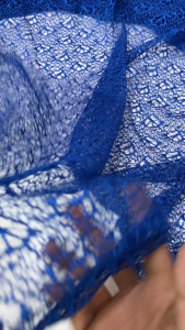 Vải Ren Chỉ 2 Màu Xanh Tím Đậm Khổ 1m7