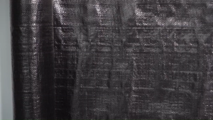 พลาสติกคลุมดิน ผ้าคลุมวัชพืช พลาสติกคลุมวัชพืช ซึมผ่านได้ ป้องกันรังสี UV 1x5 2x10 3x10 1x50 2x50 3x50 1x100 2x100 คลุมแปลงเกษตร รักษาความชี้นของหน้าดิน พลาสติกคลุมหญ้า ผ้ากำจัดวัชพืช ถใช้งานได้นาน 3-5 ปี